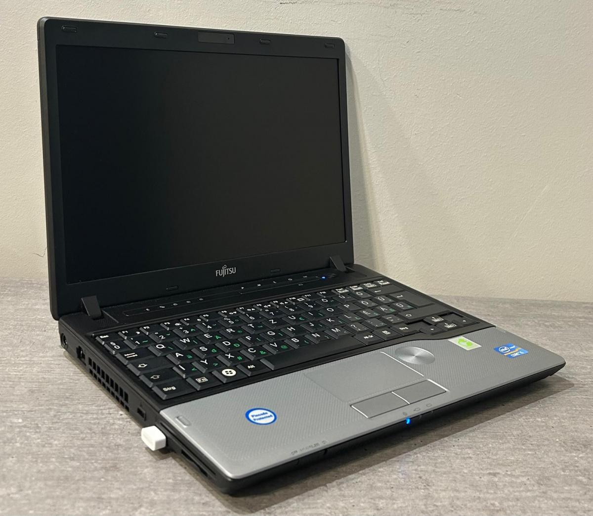 Fujitsu Lifebook P702